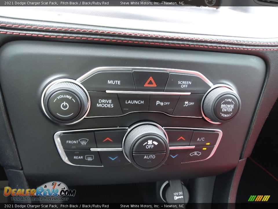 Controls of 2021 Dodge Charger Scat Pack Photo #27