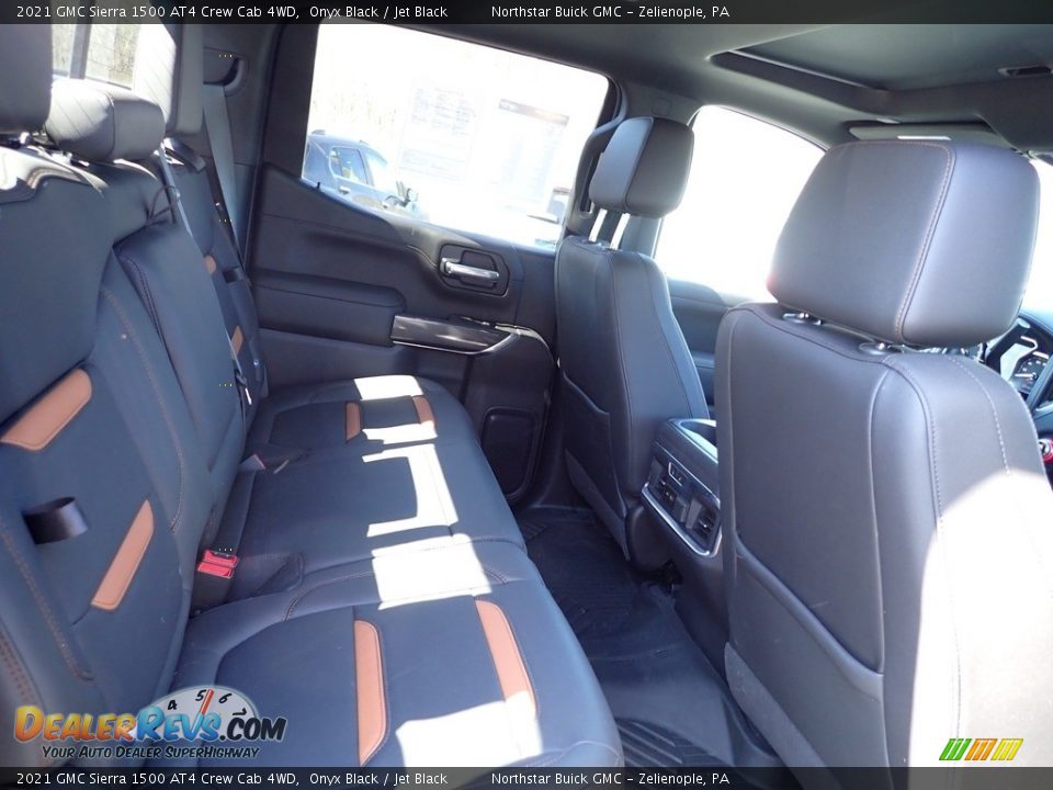 2021 GMC Sierra 1500 AT4 Crew Cab 4WD Onyx Black / Jet Black Photo #16