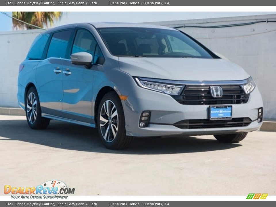 2023 Honda Odyssey Touring Sonic Gray Pearl / Black Photo #1