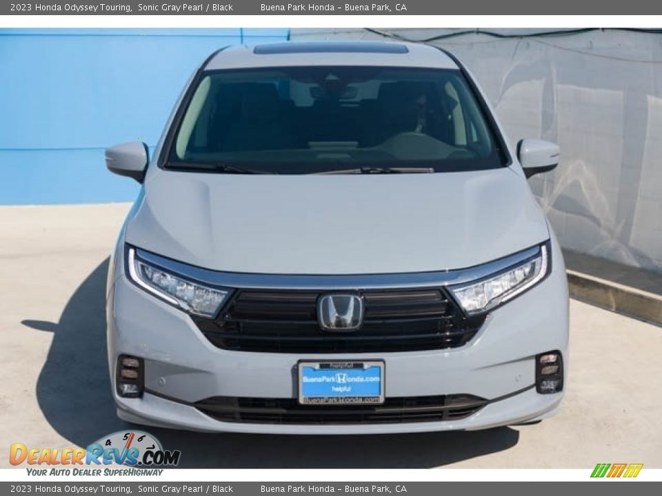 2023 Honda Odyssey Touring Sonic Gray Pearl / Black Photo #3