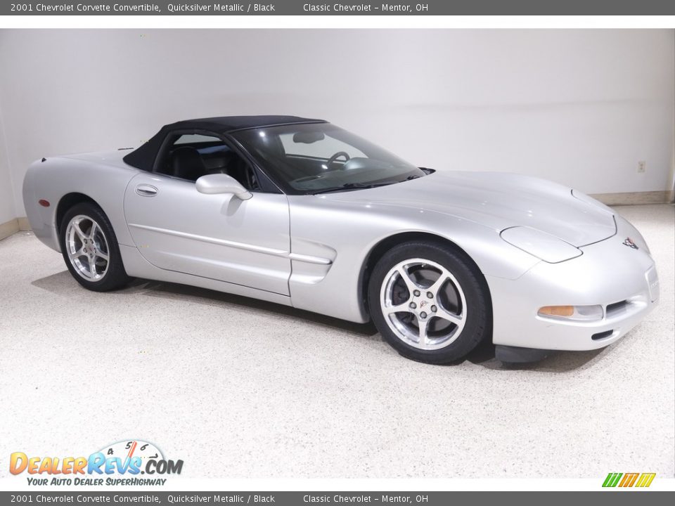 2001 Chevrolet Corvette Convertible Quicksilver Metallic / Black Photo #2