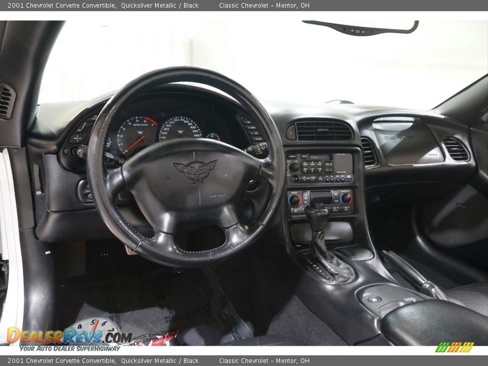 Dashboard of 2001 Chevrolet Corvette Convertible Photo #8