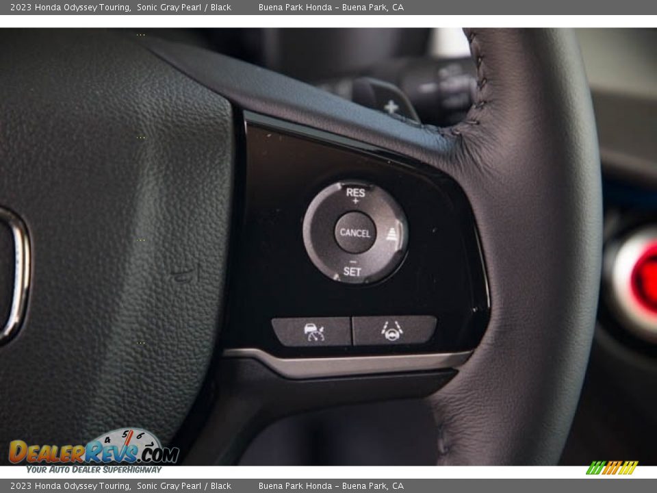 2023 Honda Odyssey Touring Sonic Gray Pearl / Black Photo #21
