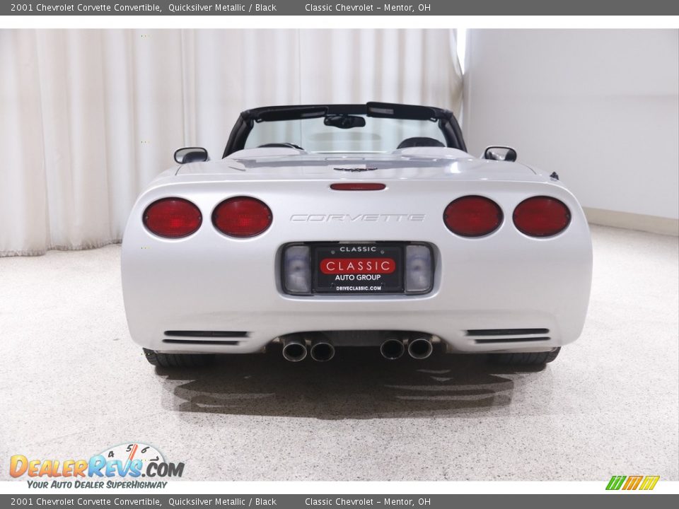 2001 Chevrolet Corvette Convertible Quicksilver Metallic / Black Photo #18