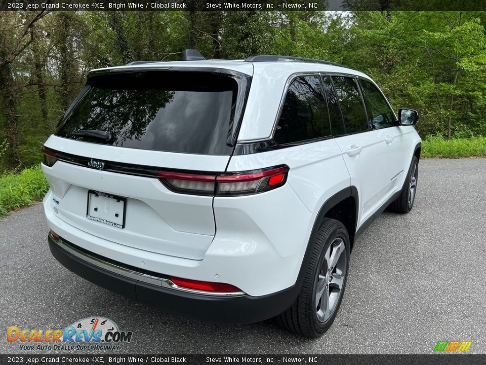 2023 Jeep Grand Cherokee 4XE Bright White / Global Black Photo #7