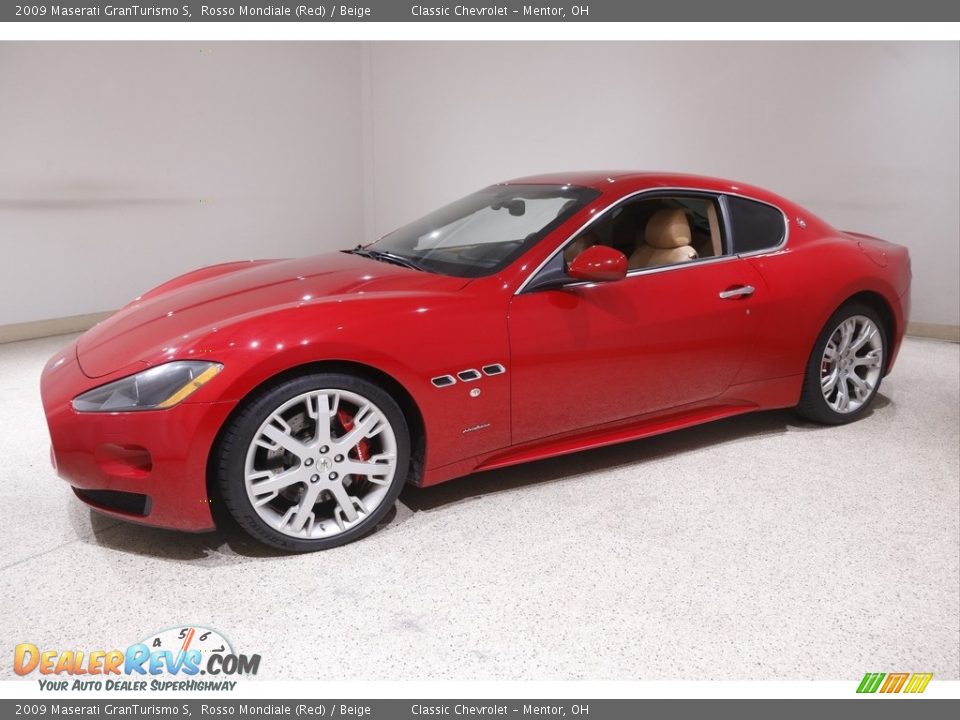 Front 3/4 View of 2009 Maserati GranTurismo S Photo #3