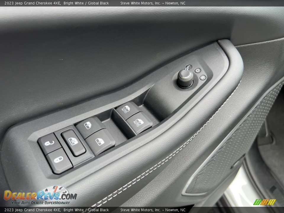 Door Panel of 2023 Jeep Grand Cherokee 4XE Photo #17