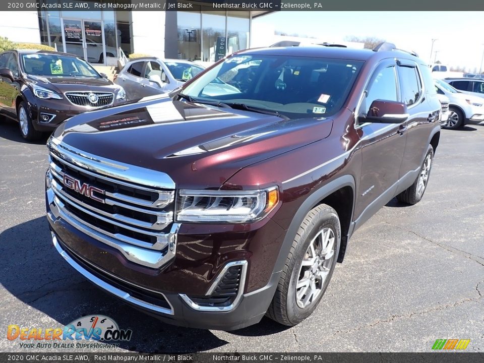 Front 3/4 View of 2020 GMC Acadia SLE AWD Photo #12