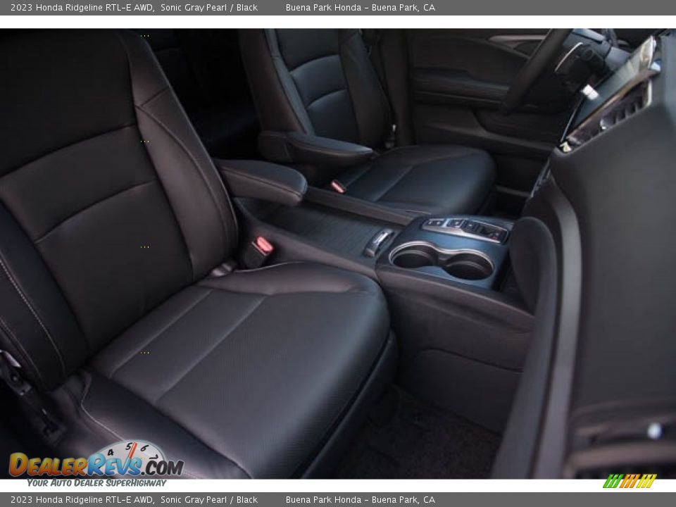 Front Seat of 2023 Honda Ridgeline RTL-E AWD Photo #31