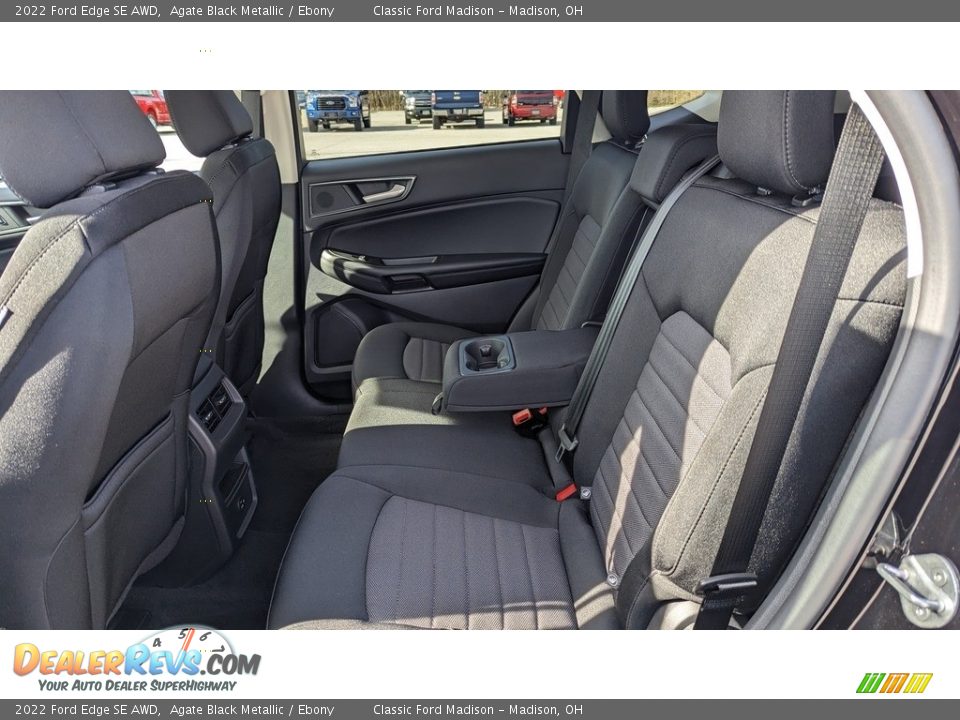 2022 Ford Edge SE AWD Agate Black Metallic / Ebony Photo #18
