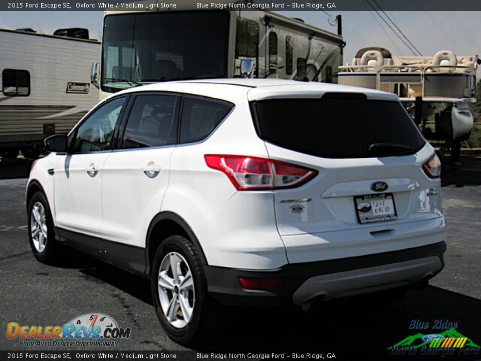 2015 Ford Escape SE Oxford White / Medium Light Stone Photo #3