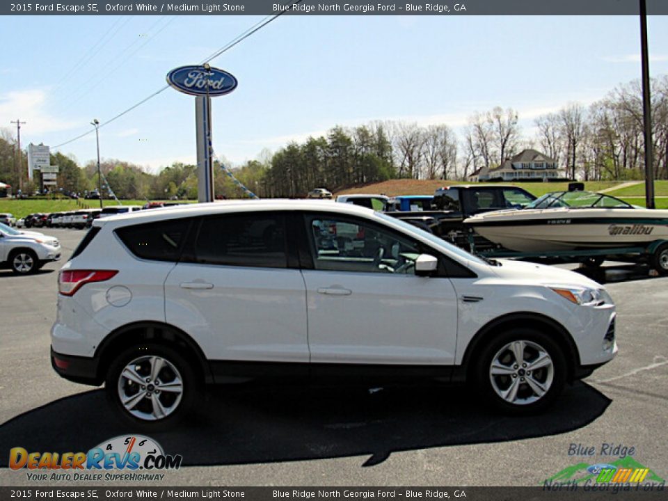 2015 Ford Escape SE Oxford White / Medium Light Stone Photo #6