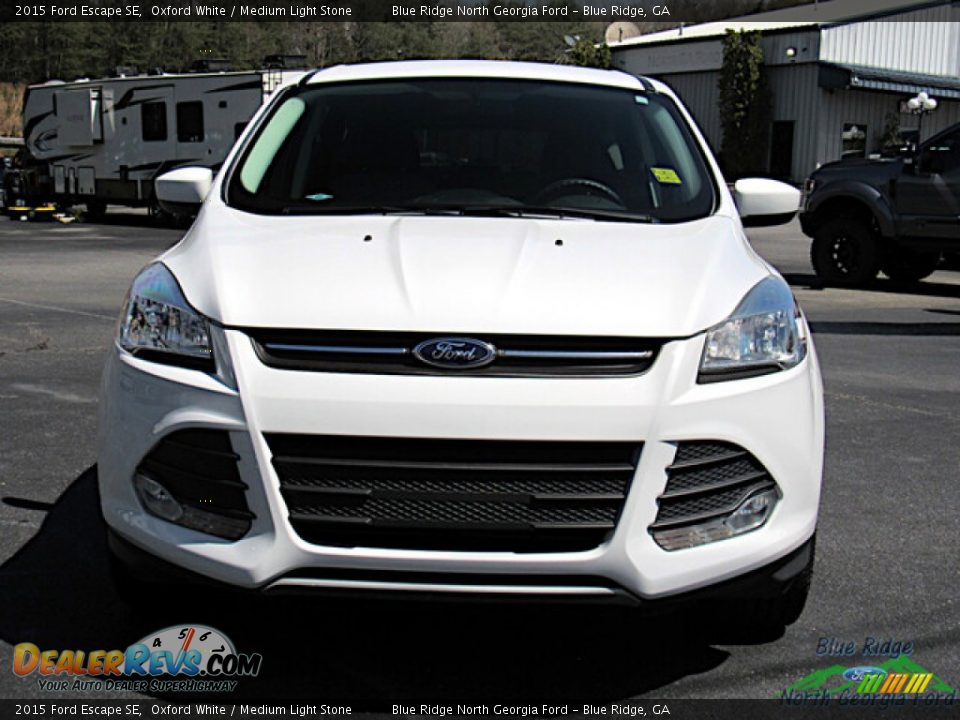 2015 Ford Escape SE Oxford White / Medium Light Stone Photo #8