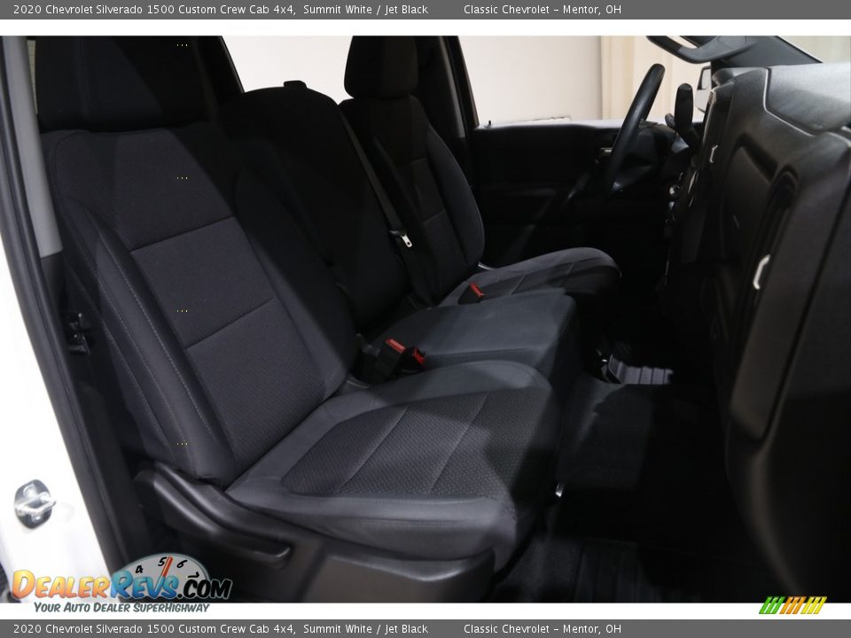 2020 Chevrolet Silverado 1500 Custom Crew Cab 4x4 Summit White / Jet Black Photo #16