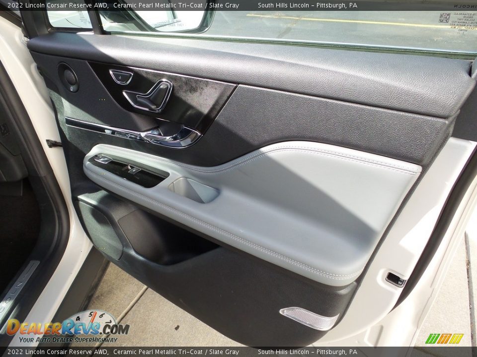 Door Panel of 2022 Lincoln Corsair Reserve AWD Photo #13