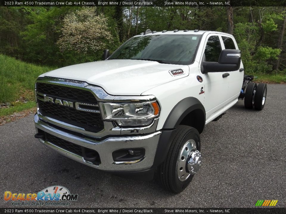 2023 Ram 4500 Tradesman Crew Cab 4x4 Chassis Bright White / Diesel Gray/Black Photo #2