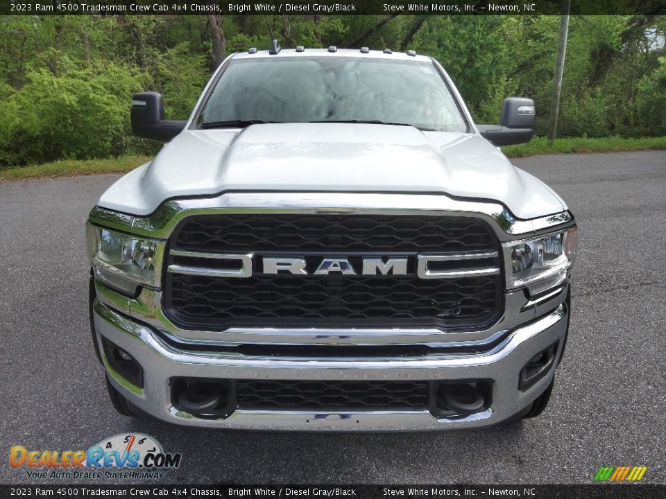 2023 Ram 4500 Tradesman Crew Cab 4x4 Chassis Bright White / Diesel Gray/Black Photo #3