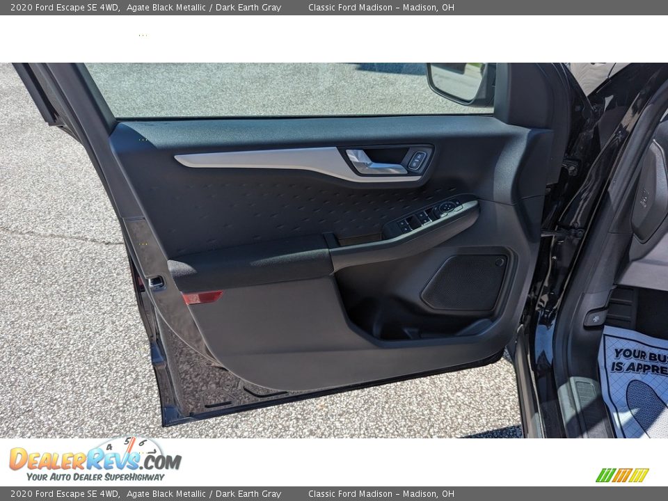2020 Ford Escape SE 4WD Agate Black Metallic / Dark Earth Gray Photo #9