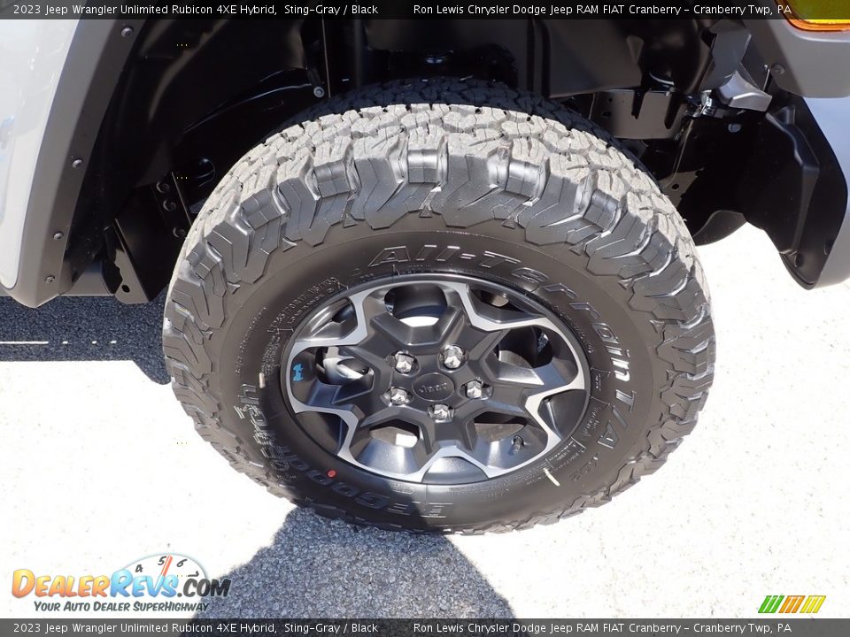 2023 Jeep Wrangler Unlimited Rubicon 4XE Hybrid Sting-Gray / Black Photo #9
