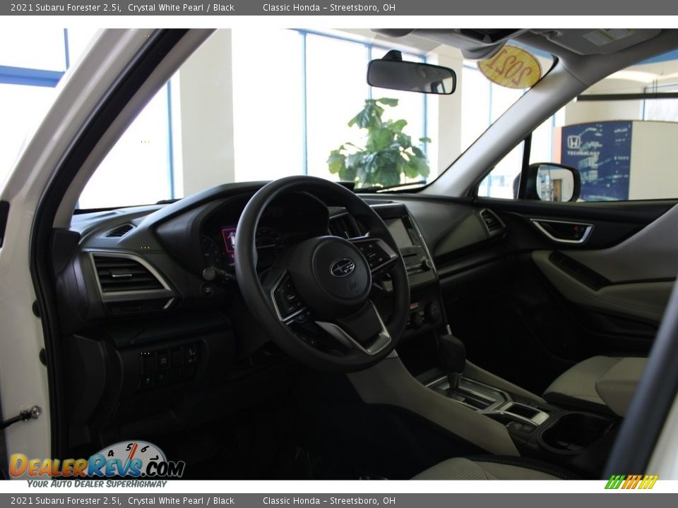 2021 Subaru Forester 2.5i Crystal White Pearl / Black Photo #16