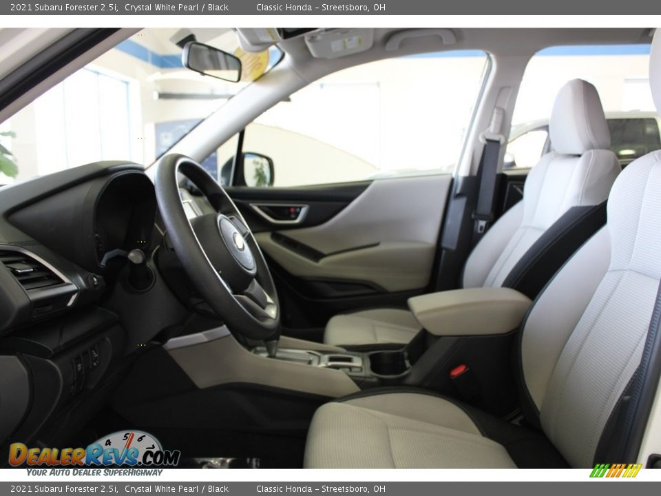 2021 Subaru Forester 2.5i Crystal White Pearl / Black Photo #17