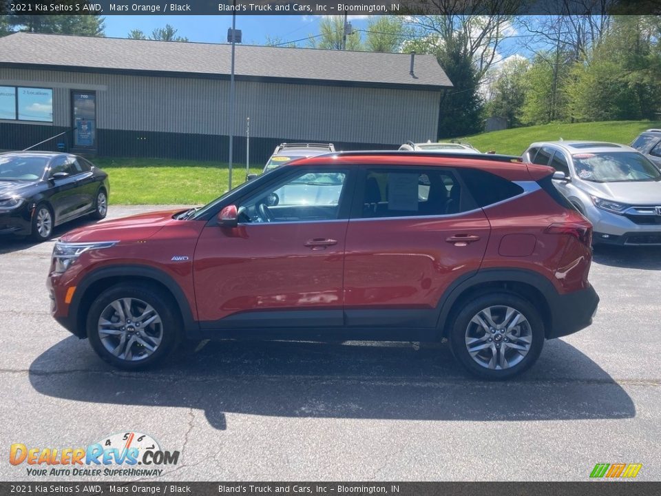 2021 Kia Seltos S AWD Mars Orange / Black Photo #1