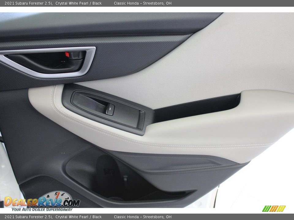 2021 Subaru Forester 2.5i Crystal White Pearl / Black Photo #36