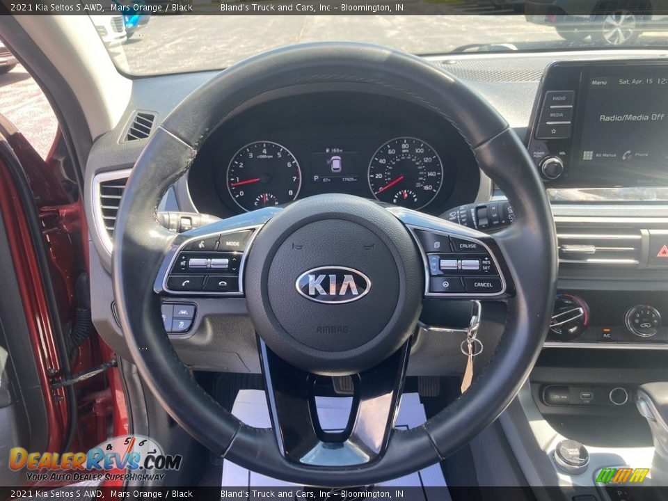2021 Kia Seltos S AWD Mars Orange / Black Photo #20