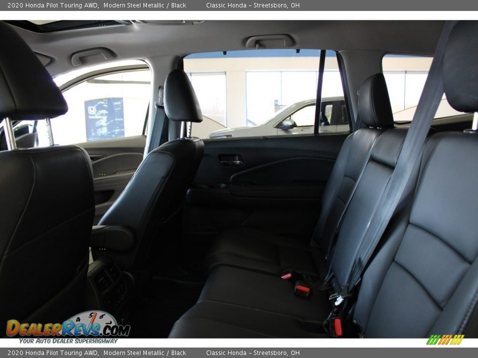 2020 Honda Pilot Touring AWD Modern Steel Metallic / Black Photo #35