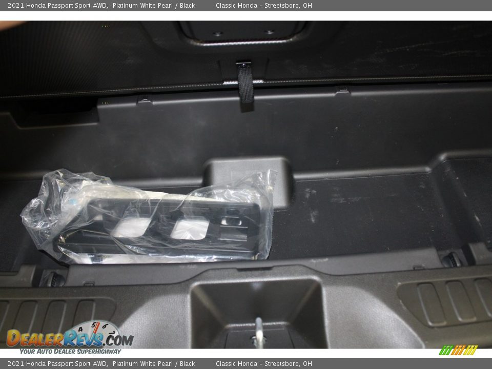 2021 Honda Passport Sport AWD Platinum White Pearl / Black Photo #21