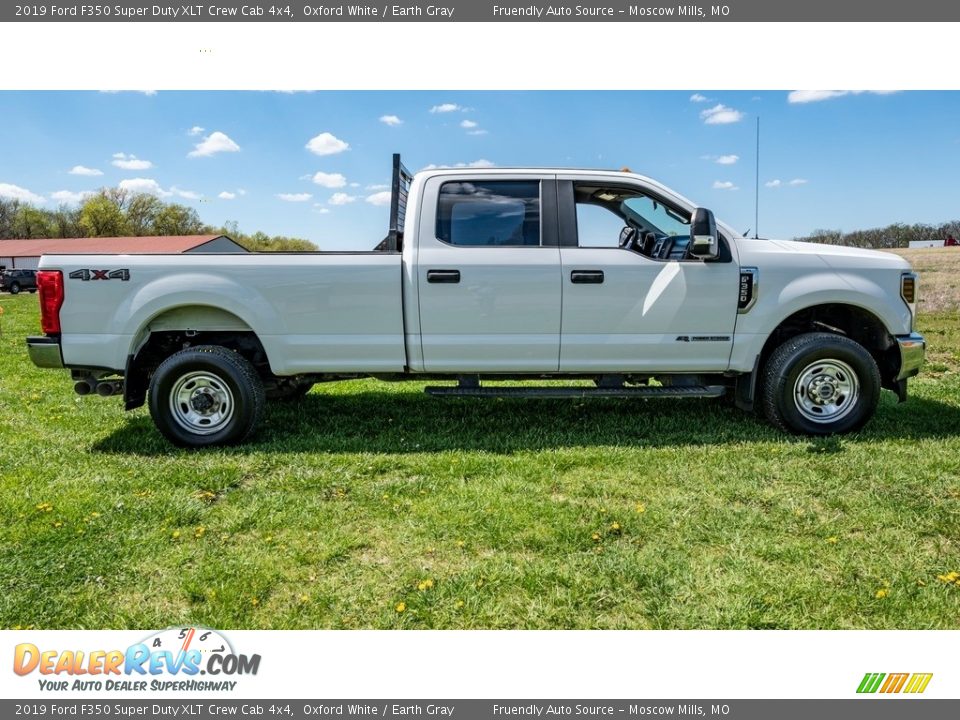 2019 Ford F350 Super Duty XLT Crew Cab 4x4 Oxford White / Earth Gray Photo #3