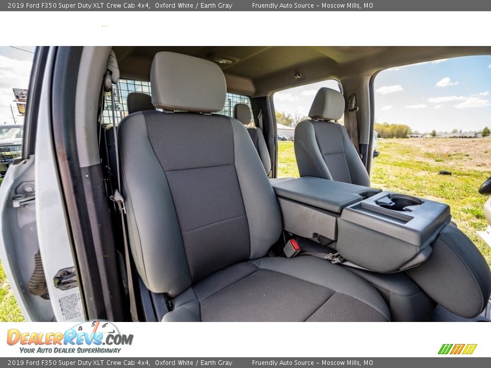 2019 Ford F350 Super Duty XLT Crew Cab 4x4 Oxford White / Earth Gray Photo #25