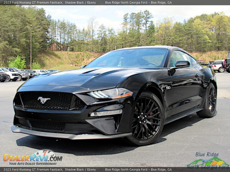 Front 3/4 View of 2023 Ford Mustang GT Premium Fastback Photo #1