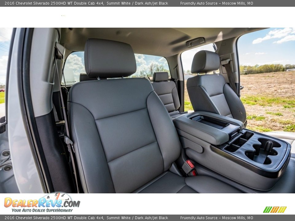Front Seat of 2016 Chevrolet Silverado 2500HD WT Double Cab 4x4 Photo #25