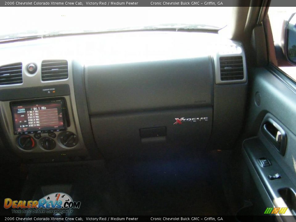 2006 Chevrolet Colorado Xtreme Crew Cab Victory Red / Medium Pewter Photo #22