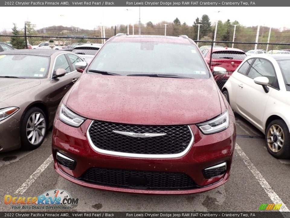 2022 Chrysler Pacifica Pinnacle AWD Velvet Red Pearl / Black Photo #2