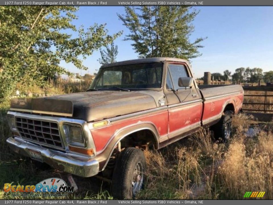 Front 3/4 View of 1977 Ford F250 Ranger Regular Cab 4x4 Photo #1