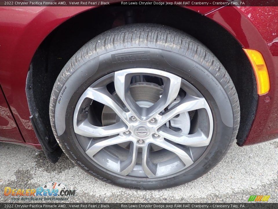 2022 Chrysler Pacifica Pinnacle AWD Wheel Photo #5