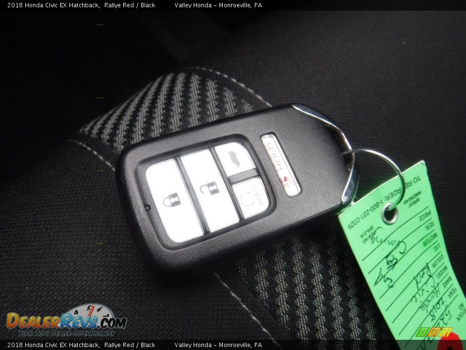 Keys of 2018 Honda Civic EX Hatchback Photo #28