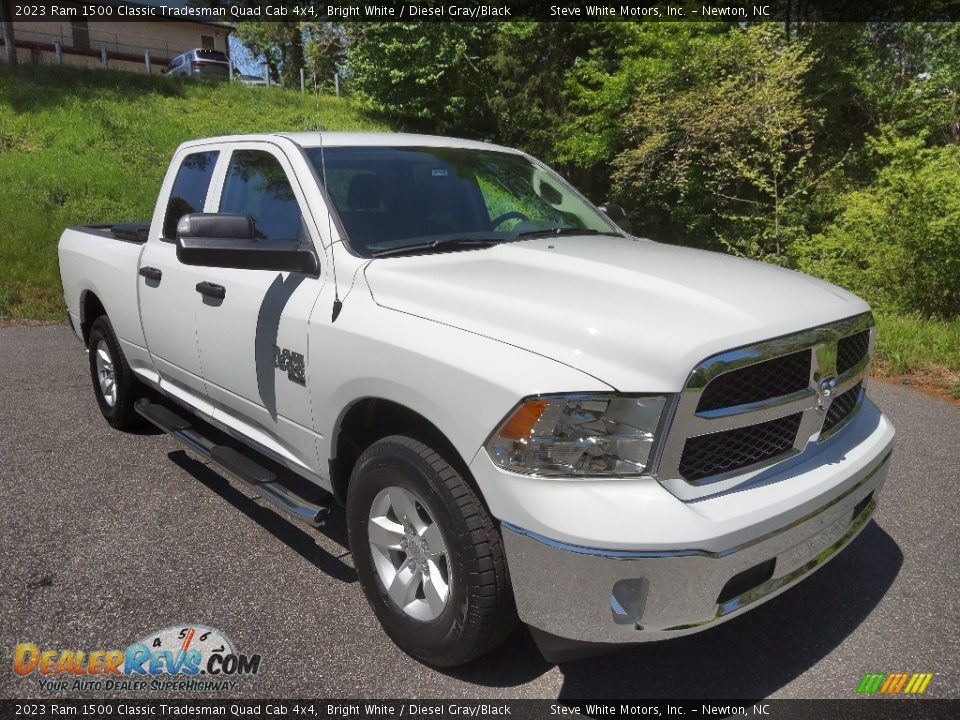 2023 Ram 1500 Classic Tradesman Quad Cab 4x4 Bright White / Diesel Gray/Black Photo #4