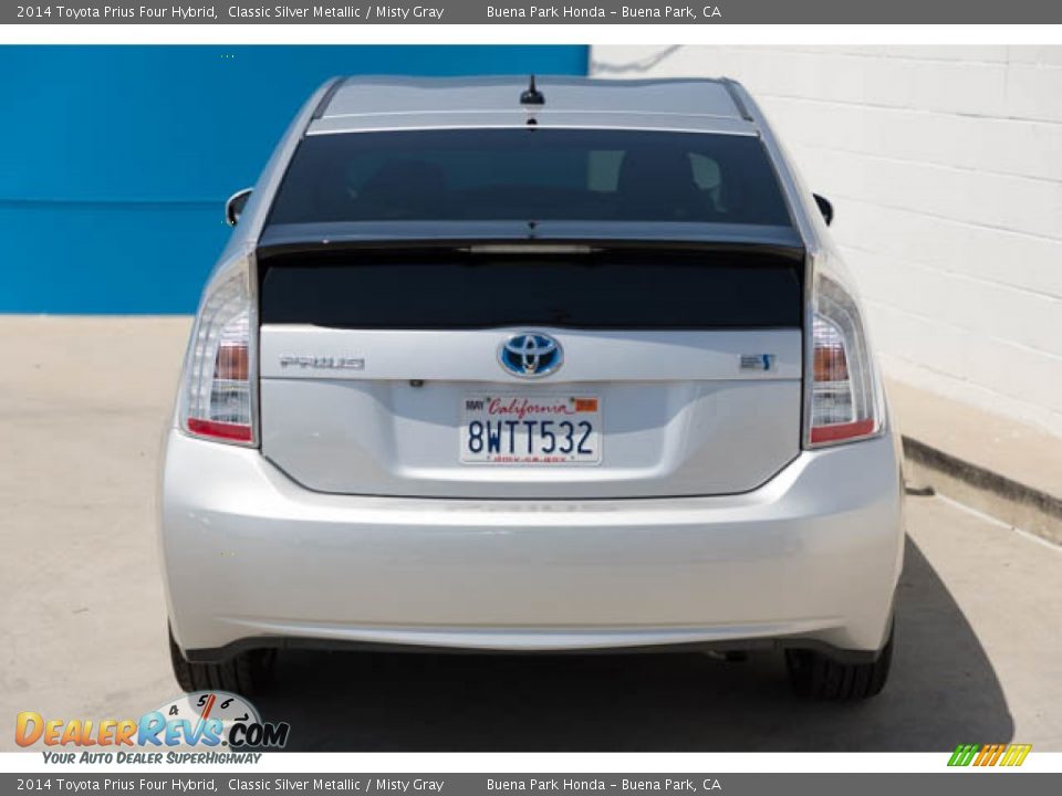 2014 Toyota Prius Four Hybrid Classic Silver Metallic / Misty Gray Photo #9