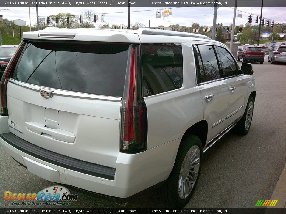 2016 Cadillac Escalade Platinum 4WD Crystal White Tricoat / Tuscan Brown Photo #6