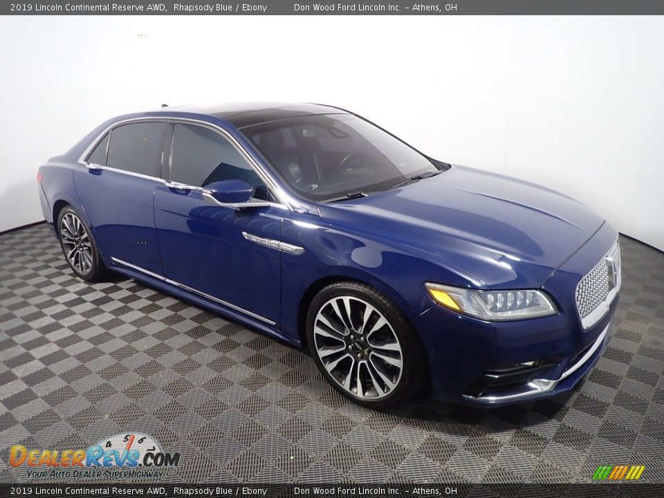 Front 3/4 View of 2019 Lincoln Continental Reserve AWD Photo #5