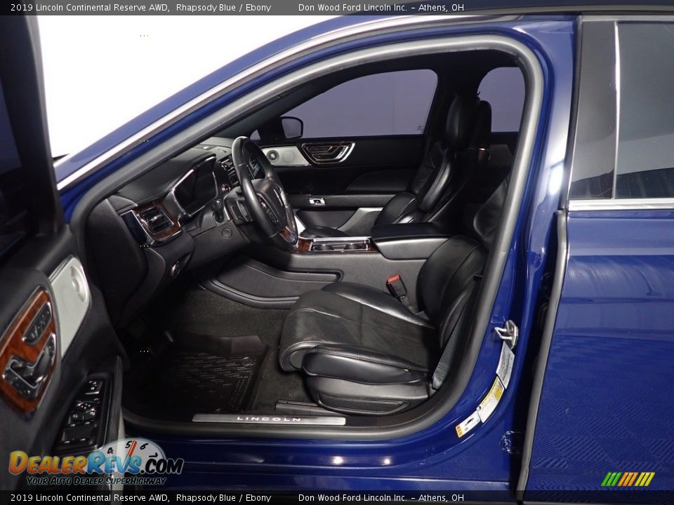 Front Seat of 2019 Lincoln Continental Reserve AWD Photo #25