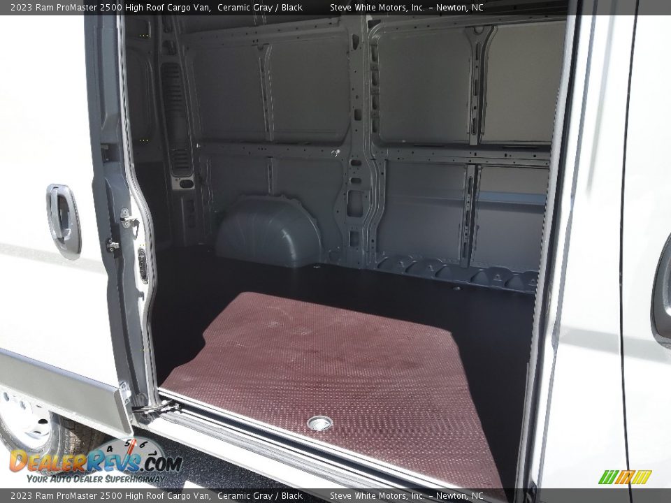 2023 Ram ProMaster 2500 High Roof Cargo Van Ceramic Gray / Black Photo #13
