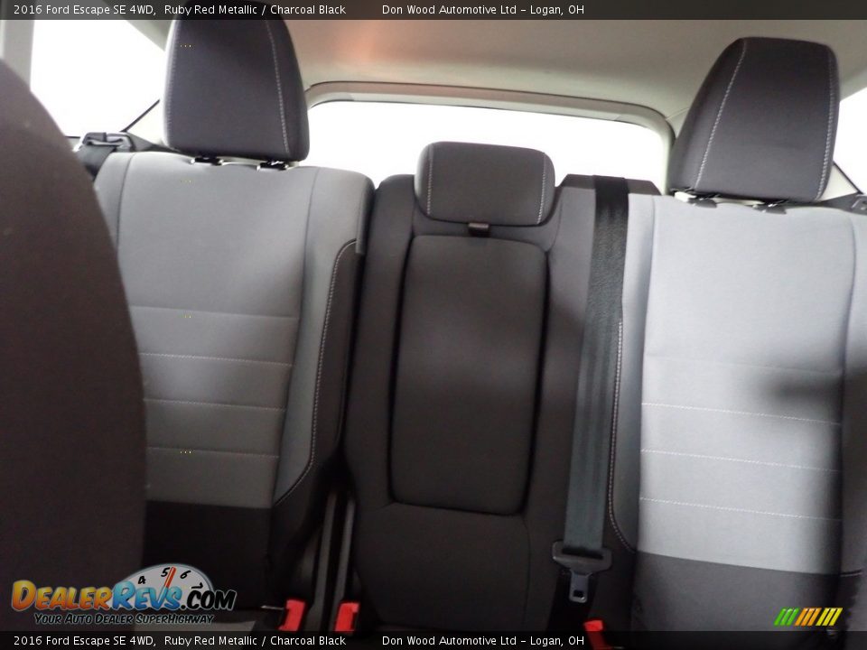 2016 Ford Escape SE 4WD Ruby Red Metallic / Charcoal Black Photo #21