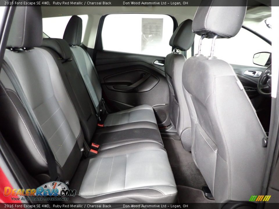 2016 Ford Escape SE 4WD Ruby Red Metallic / Charcoal Black Photo #28