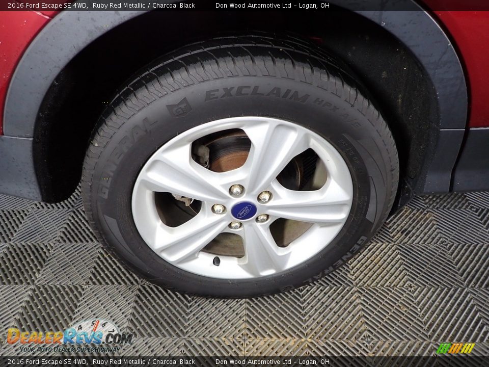 2016 Ford Escape SE 4WD Ruby Red Metallic / Charcoal Black Photo #29