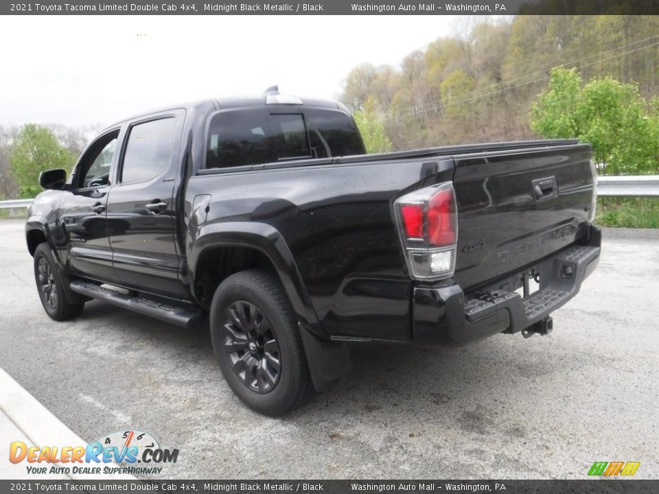 2021 Toyota Tacoma Limited Double Cab 4x4 Midnight Black Metallic / Black Photo #17