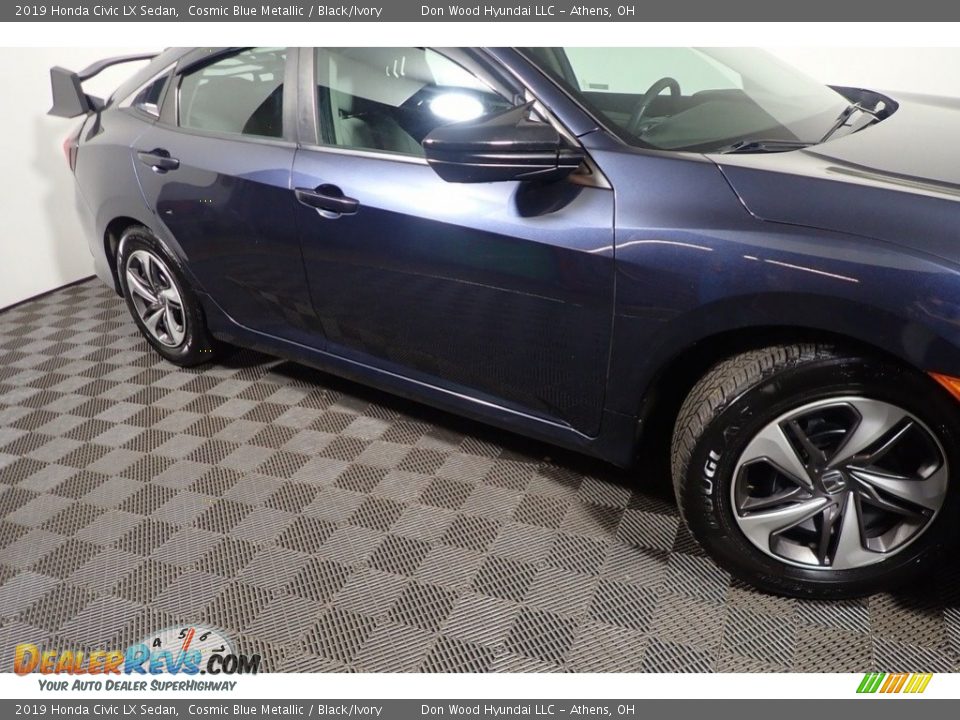 2019 Honda Civic LX Sedan Cosmic Blue Metallic / Black/Ivory Photo #4